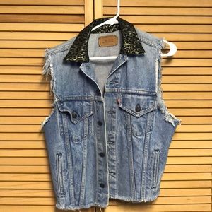 Levi’s denim vest with leopard detail